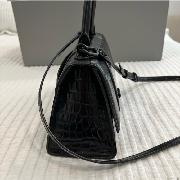 Authentic Balenciaga black hourglass top handle size small - Picture 8 of 8